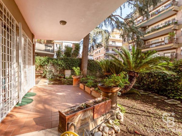 appartamento in vendita a Roma in zona Della Vittoria