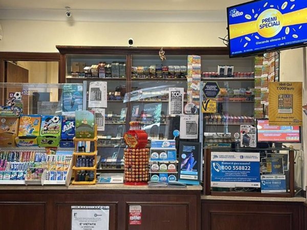 negozio in vendita a Roma in zona Aurelio