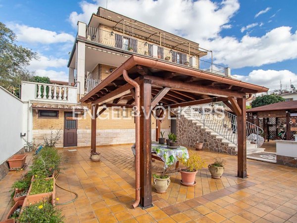 casa indipendente in vendita a Roma in zona Tor Vergata/Torrenova