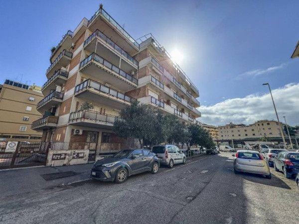 appartamento in vendita a Roma in zona Ostia