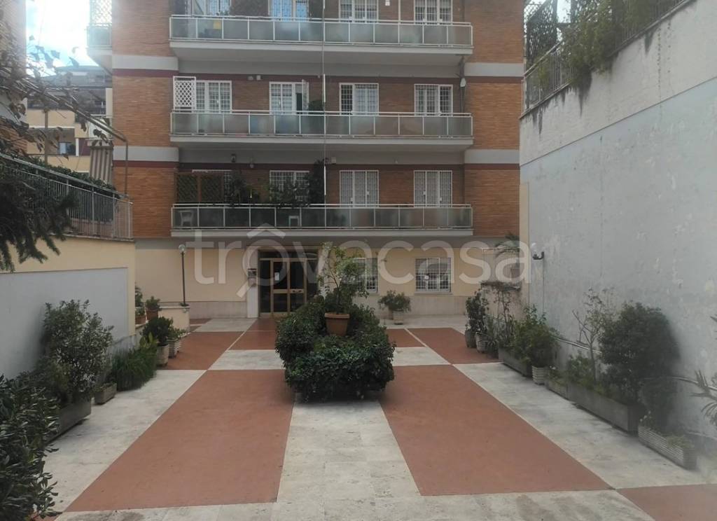 appartamento in vendita a Roma in zona Gianicolense