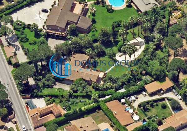 casa indipendente in vendita a Roma in zona Massimina/Casal Lumbroso