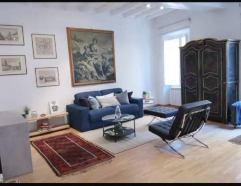 appartamento in vendita a Roma in zona Parione/Sant'Eustachio