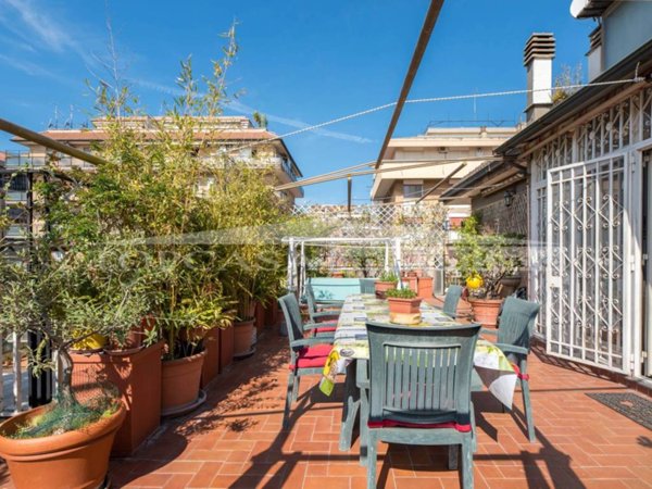 appartamento in vendita a Roma in zona Appio Claudio