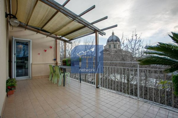 appartamento in vendita a Roma in zona Ostia