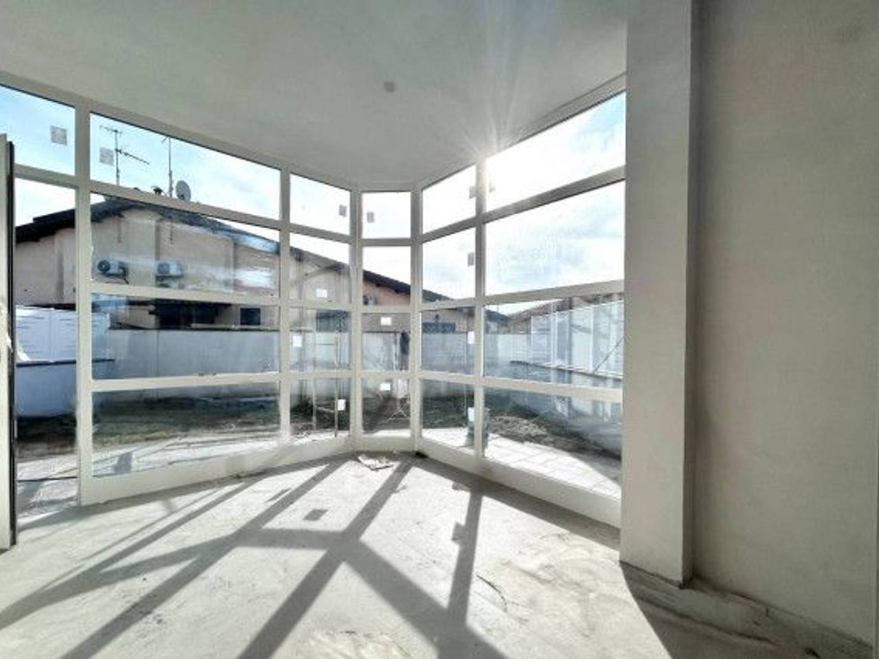 casa indipendente in vendita a Roma in zona Casal Palocco