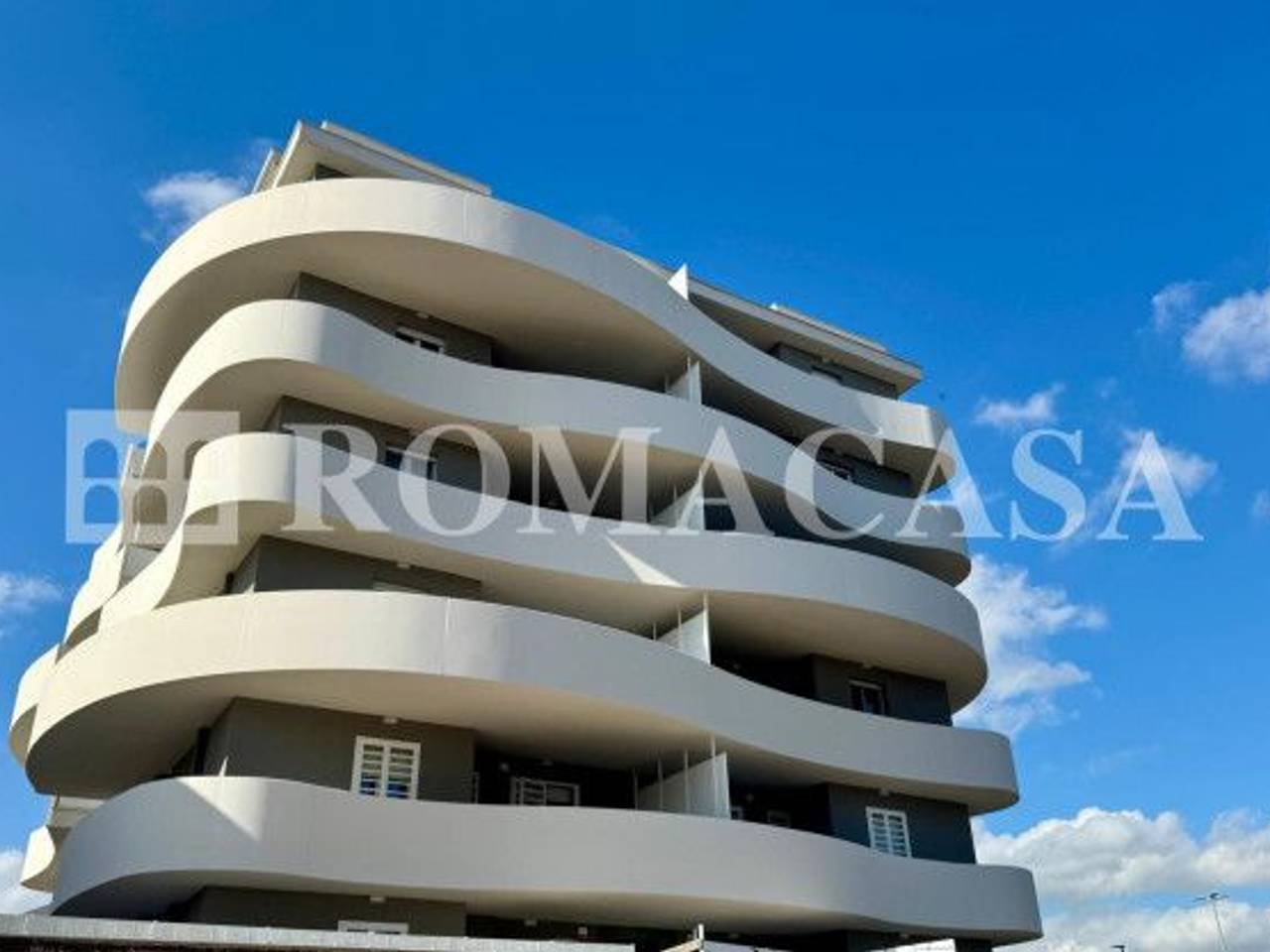 appartamento in vendita a Roma in zona Ostiense