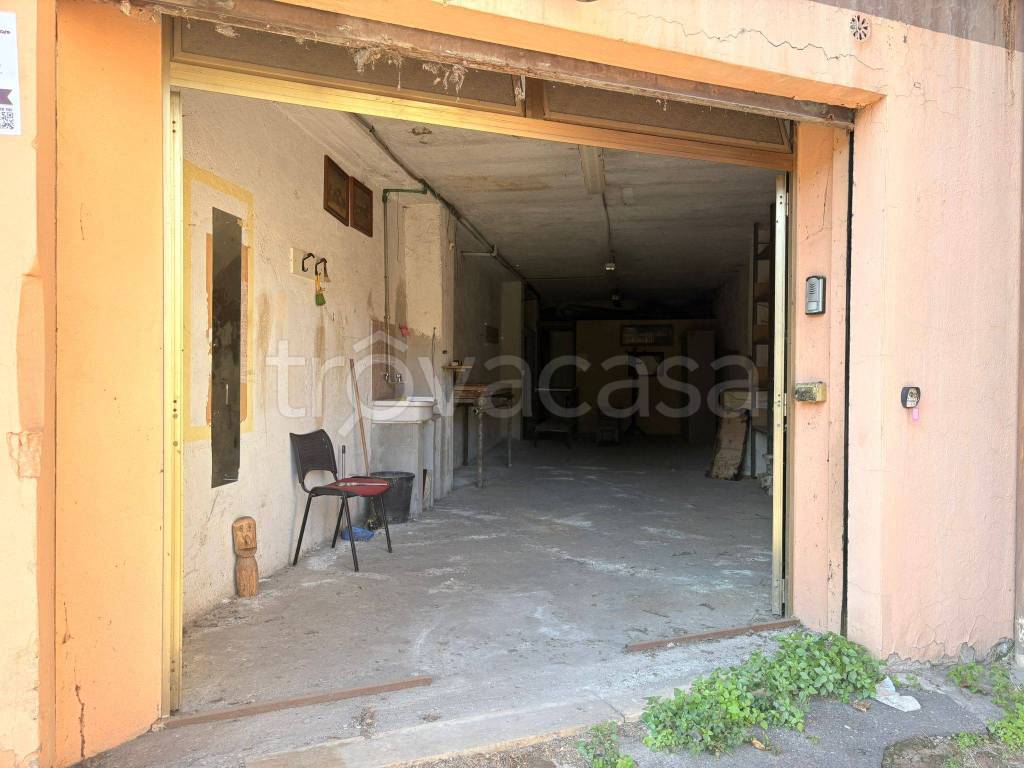 negozio in vendita a Roma in zona Fidene