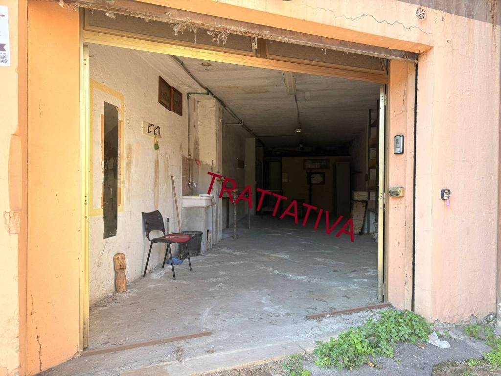 negozio in vendita a Roma in zona Fidene