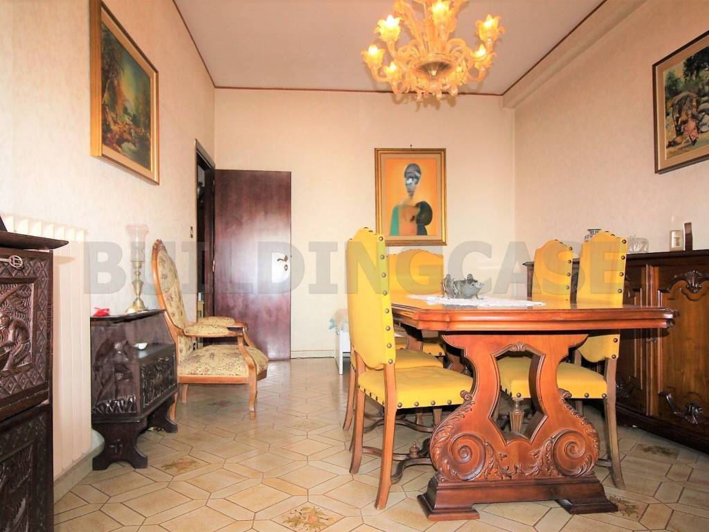 appartamento in vendita a Roma in zona Ardeatino