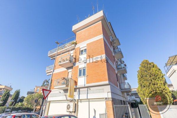 appartamento in vendita a Roma in zona Vitinia