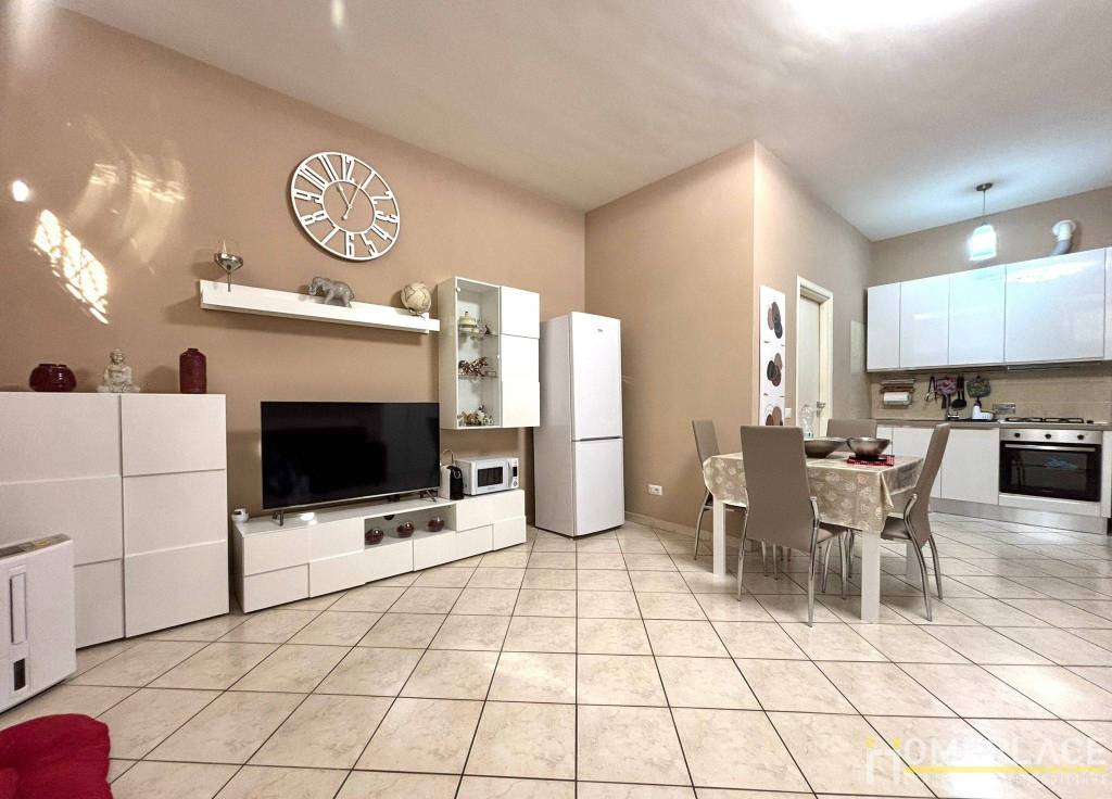 appartamento in vendita a Roma in zona Tor Bella Monaca