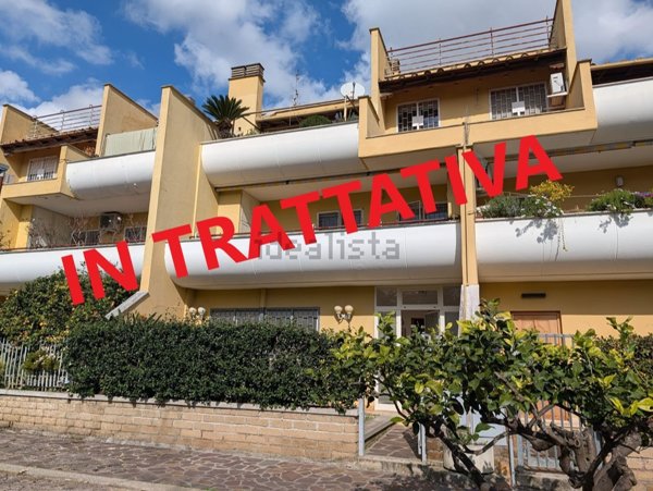 casa indipendente in vendita a Roma in zona Colle del Sole