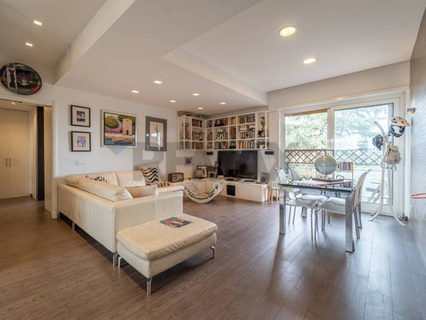 appartamento in vendita a Roma in zona EUR