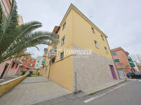 appartamento in vendita a Roma in zona Acilia