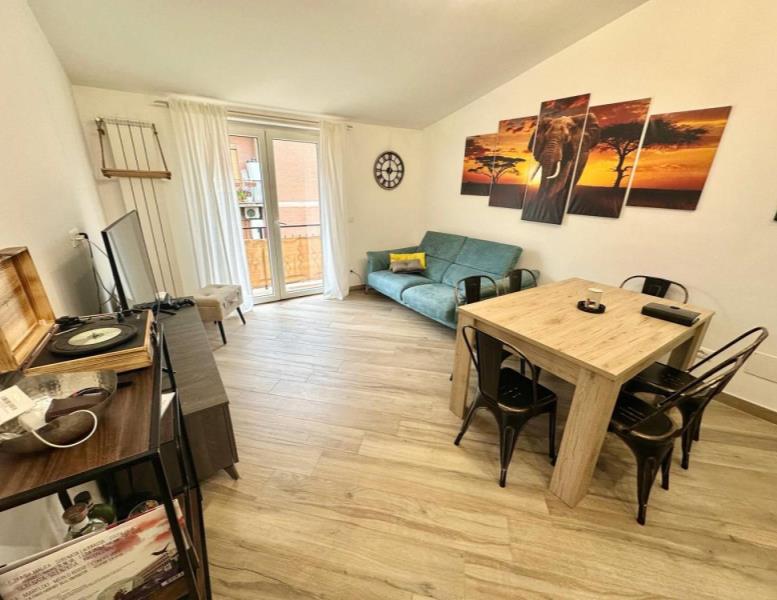 appartamento in vendita a Roma in zona Valle Muricana