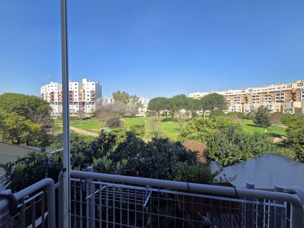 appartamento in vendita a Roma in zona Ardeatino