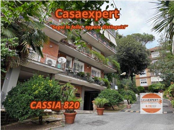 appartamento in vendita a Roma in zona Grottarossa