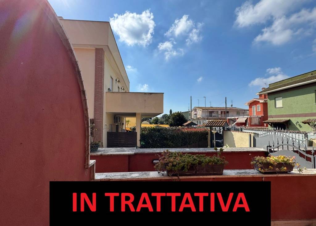 appartamento in vendita a Roma in zona Ostia