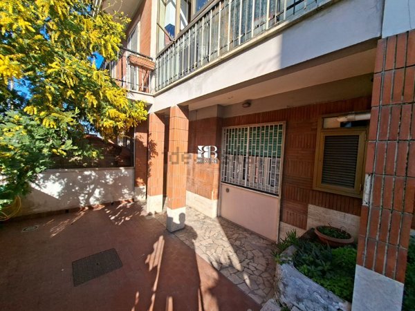 appartamento in vendita a Roma in zona Montespaccato