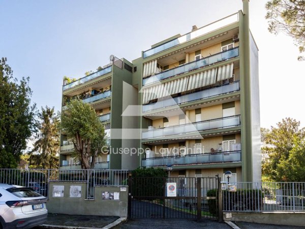 appartamento in vendita a Roma in zona Torrino