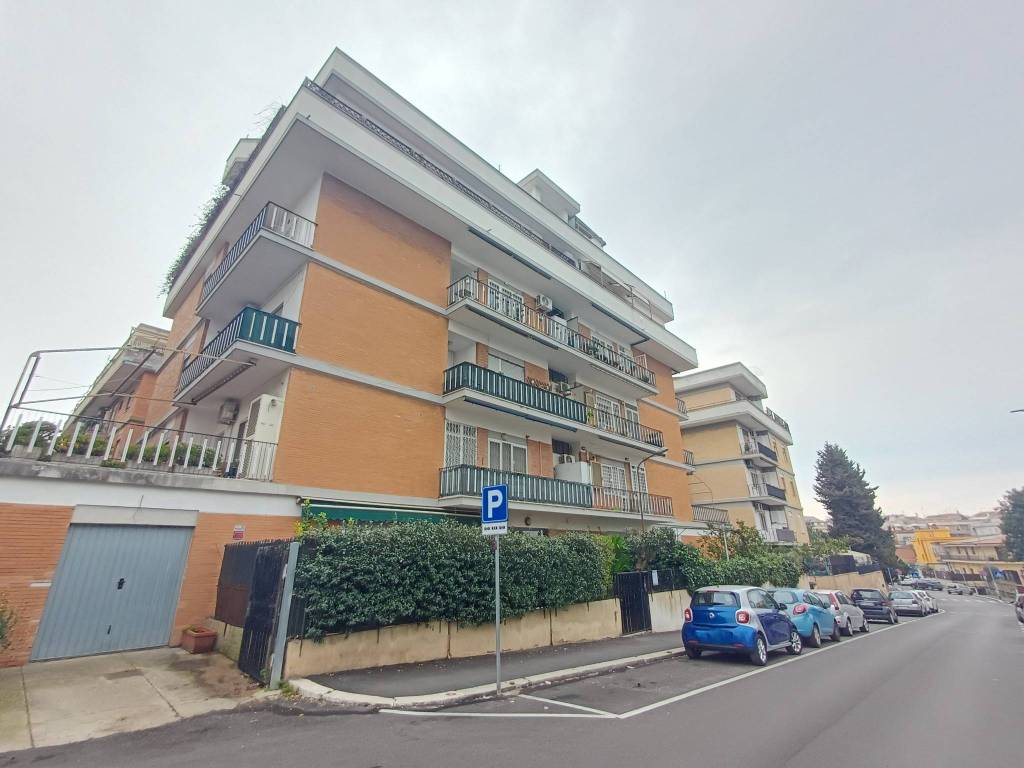 appartamento in vendita a Roma in zona Torrevecchia