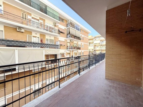 appartamento in vendita a Roma in zona Gianicolense
