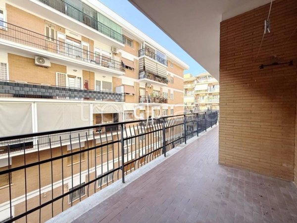 appartamento in vendita a Roma in zona Gianicolense