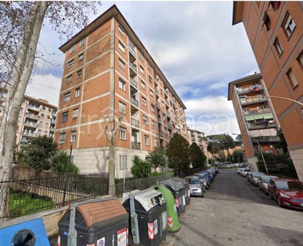appartamento in vendita a Roma in zona Torre Spaccata