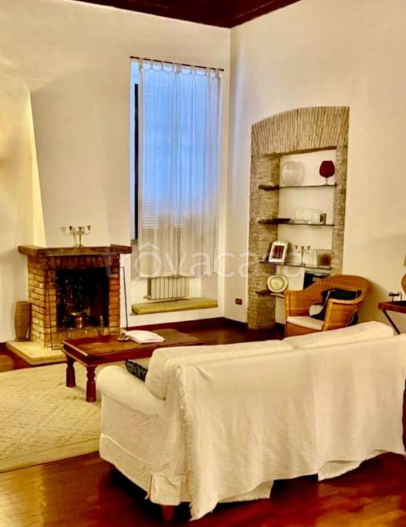 appartamento in vendita a Roma in zona Rione Borgo