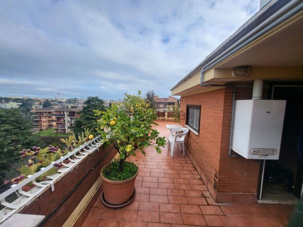appartamento in vendita a Roma in zona Aurelio