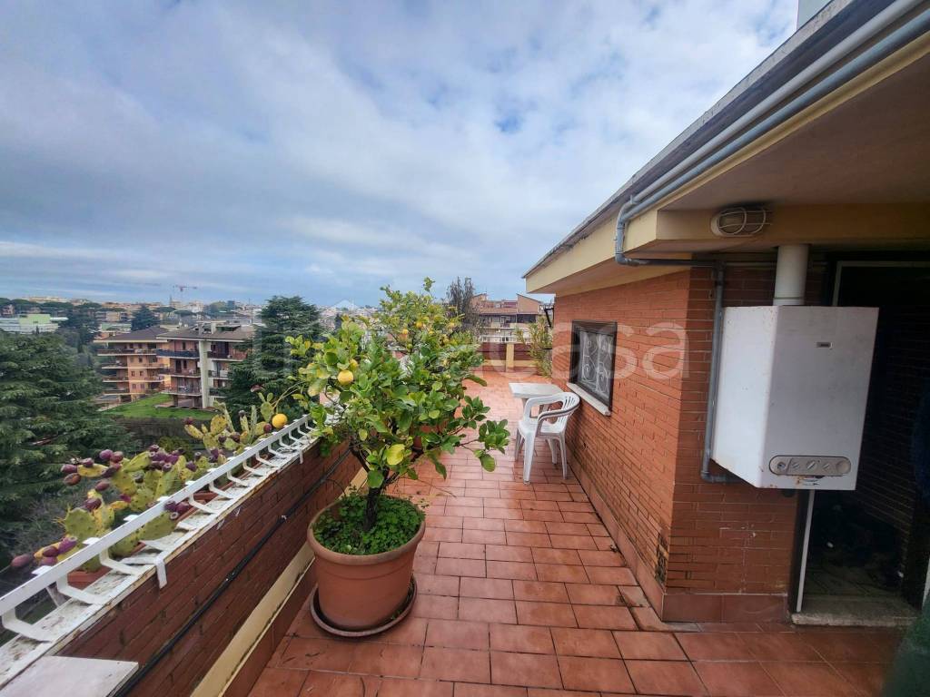 appartamento in vendita a Roma in zona Aurelio