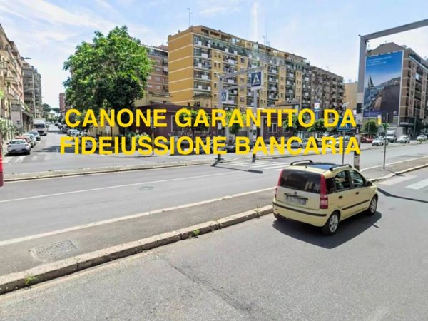 negozio in vendita a Roma in zona Pietralata