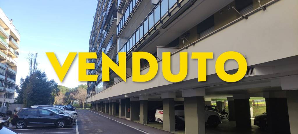 appartamento in vendita a Roma in zona Cinecittà