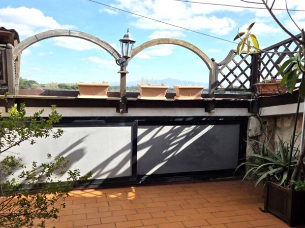 appartamento in vendita a Roma in zona Casal Monastero