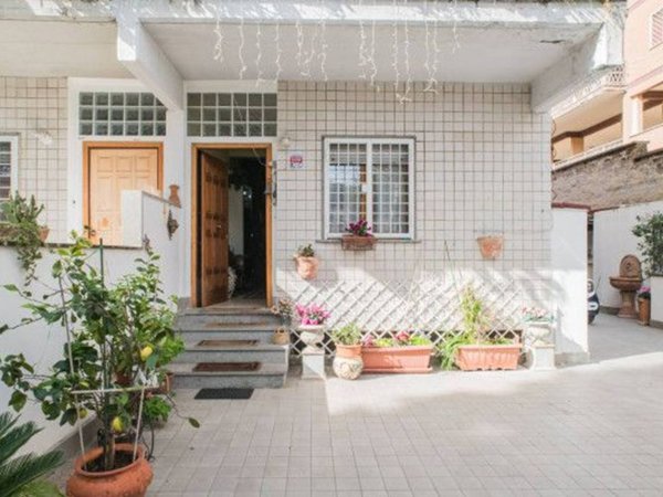 casa indipendente in vendita a Roma in zona La Pisana