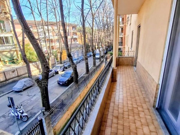 appartamento in vendita a Roma in zona Ostiense