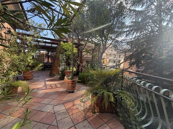 appartamento in vendita a Roma in zona Monte Sacro/Talenti