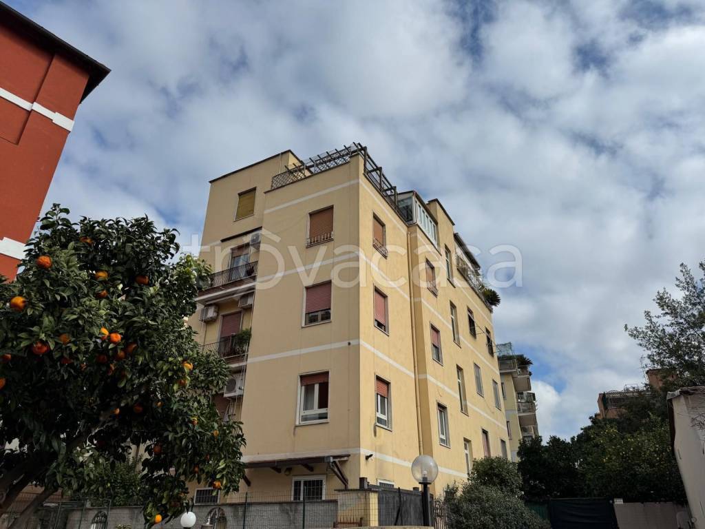 appartamento in vendita a Roma in zona La Pisana