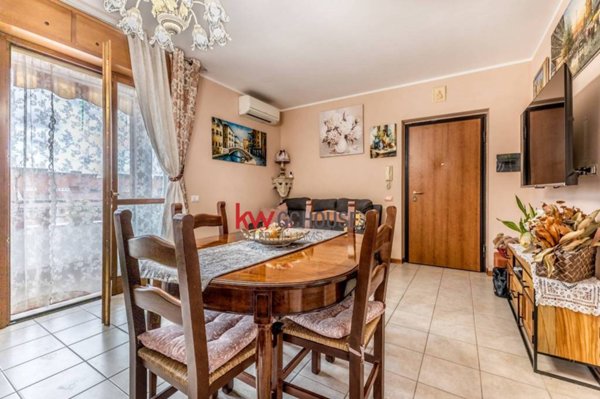 appartamento in vendita a Roma in zona Finocchio