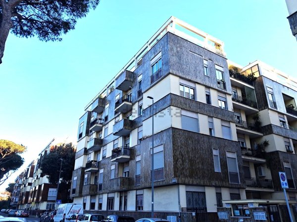 appartamento in vendita a Roma in zona Ostia