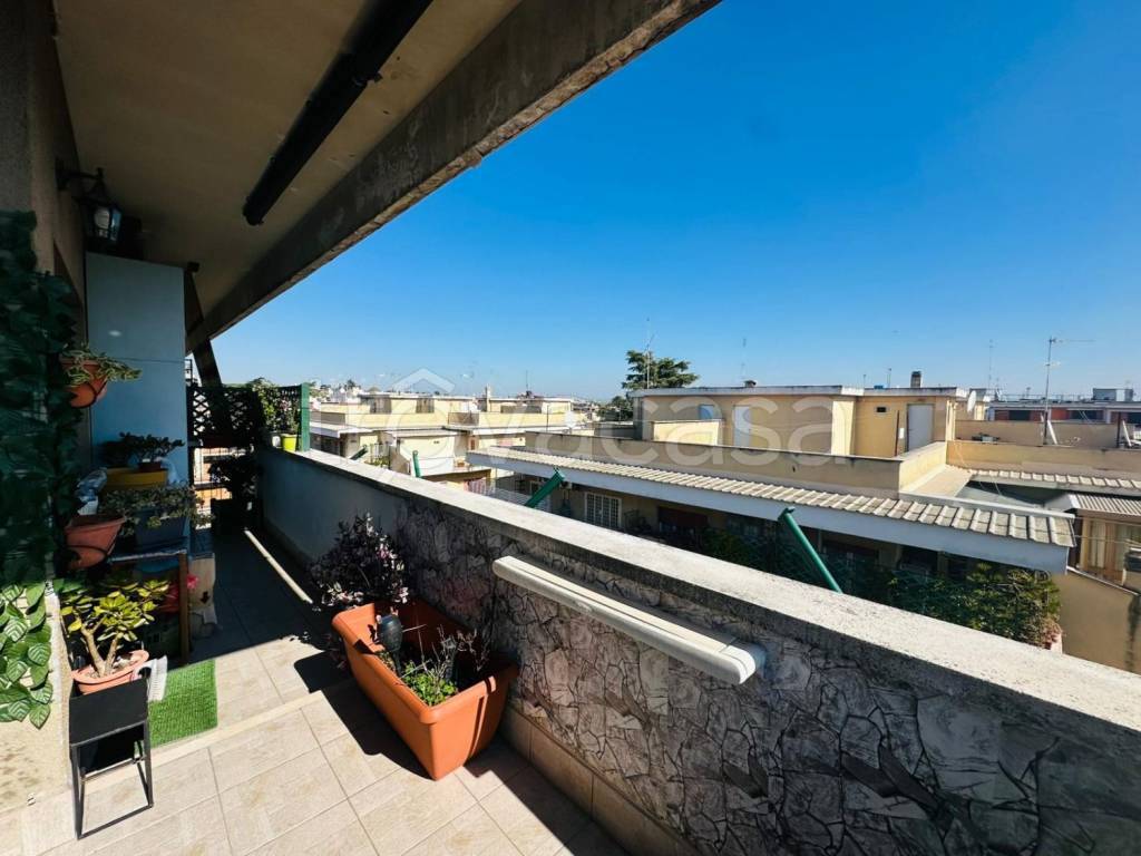 appartamento in vendita a Roma in zona Monte Sacro/Talenti