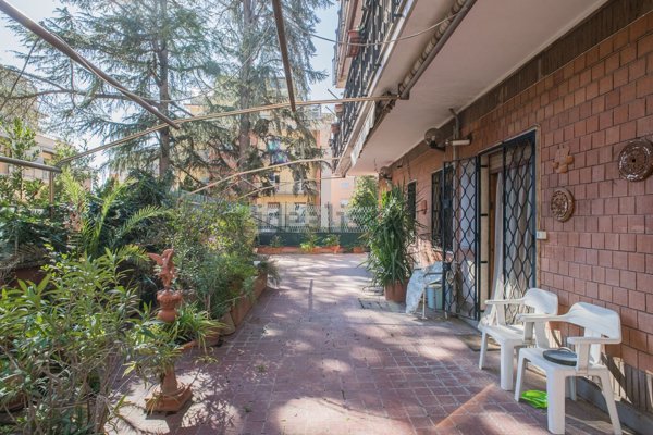 appartamento in vendita a Roma in zona Gianicolense