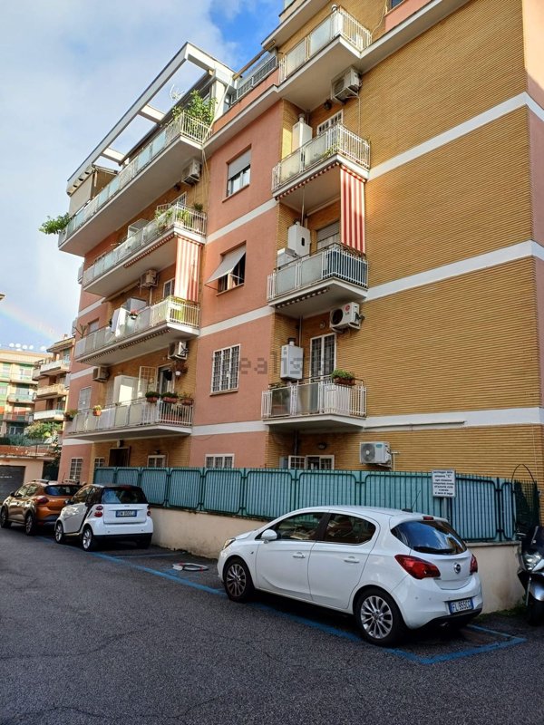 appartamento in vendita a Roma in zona Collatino