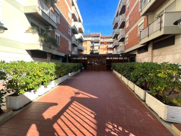 appartamento in vendita a Roma in zona Collatino