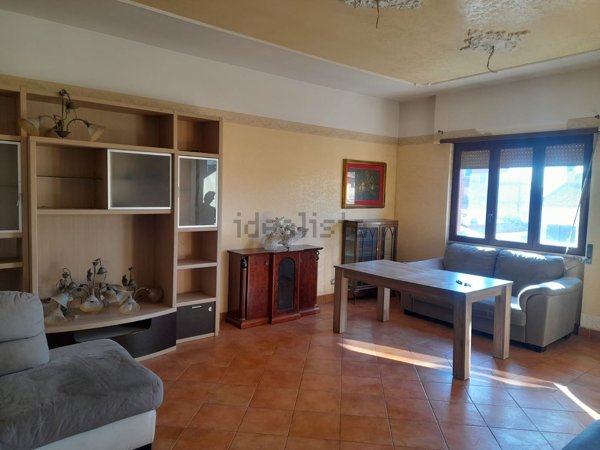 appartamento in vendita a Roma in zona Giardini di Corcolle