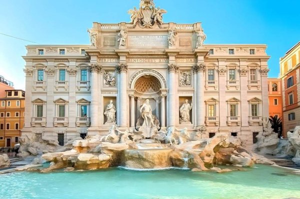 appartamento in vendita a Roma in zona Trevi-Colonna