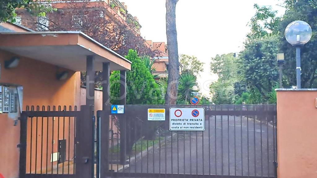 appartamento in vendita a Roma in zona Romanina