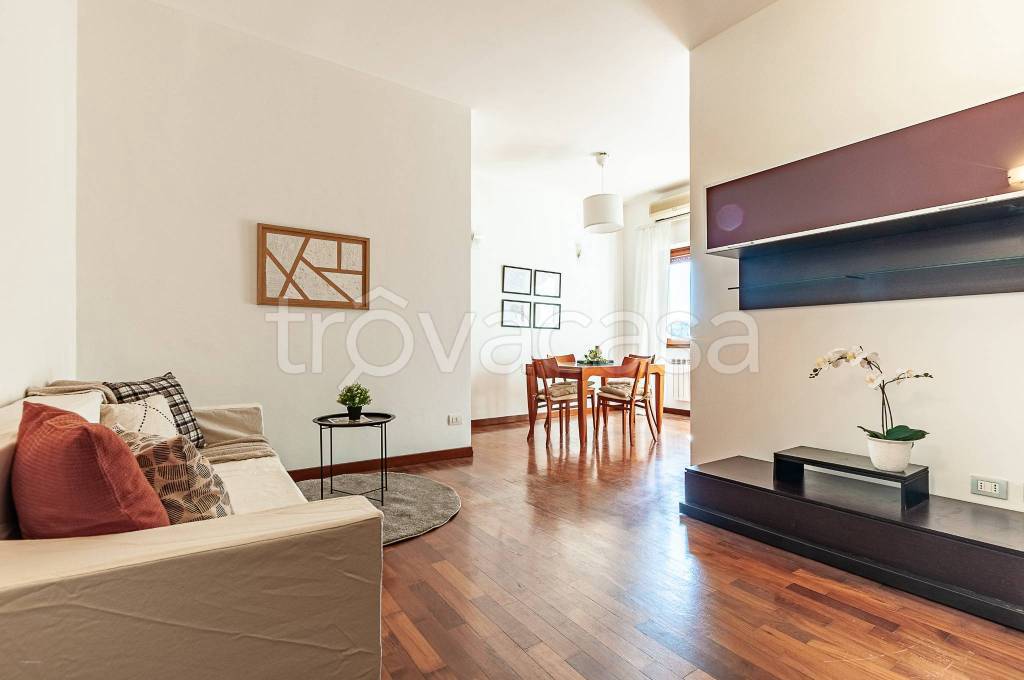 appartamento in vendita a Roma in zona Tomba di Nerone