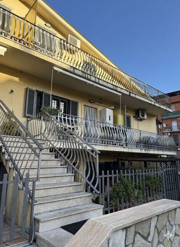 appartamento in vendita a Roma in zona Tor Bella Monaca